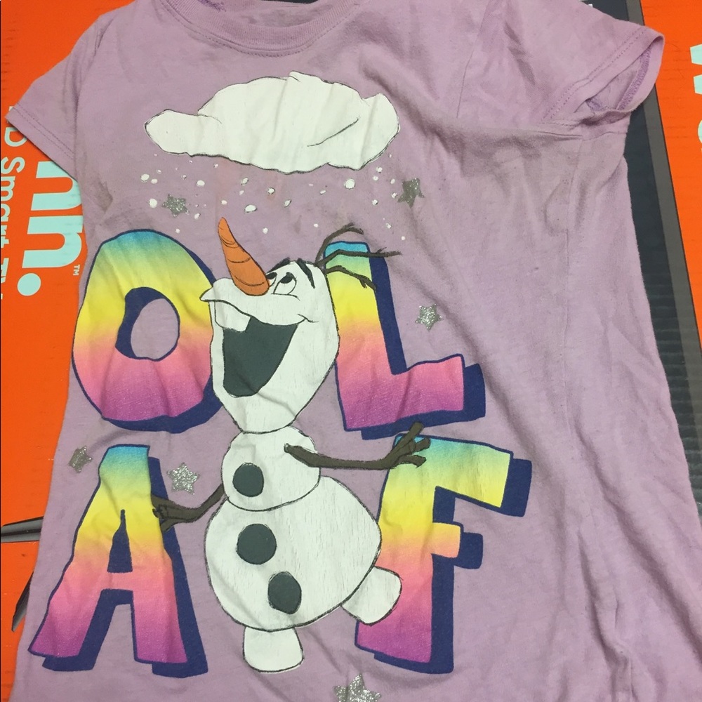 An Olaf shirt